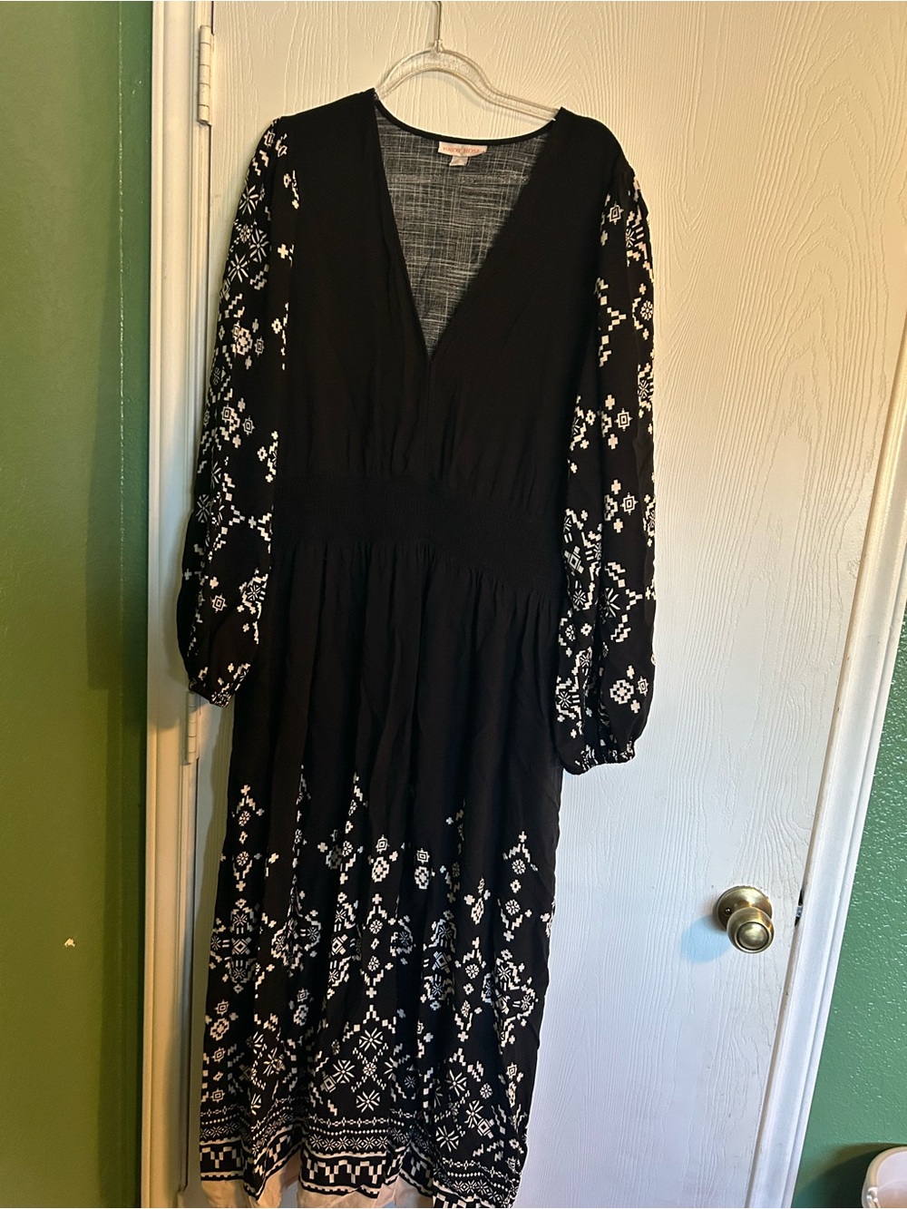 Knox Rose Black Maxi Dress with White Embroidered Sleeves